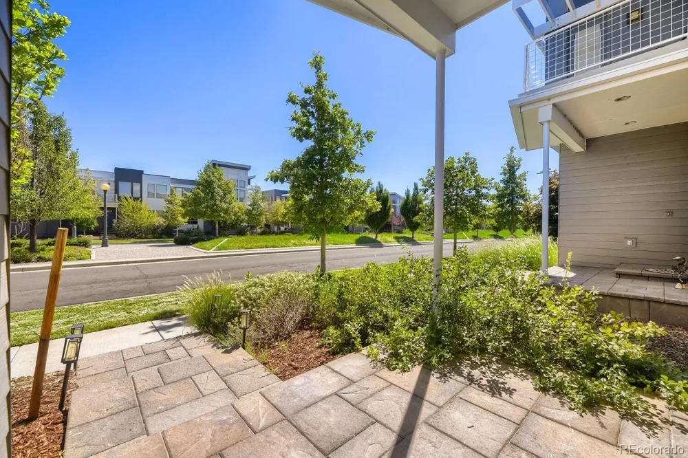 5053 Valentia Street #101 Denver, CO 80238
