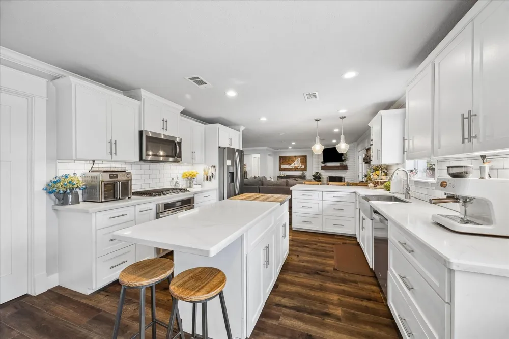 12806 Britt Road Brookside, TX 77581