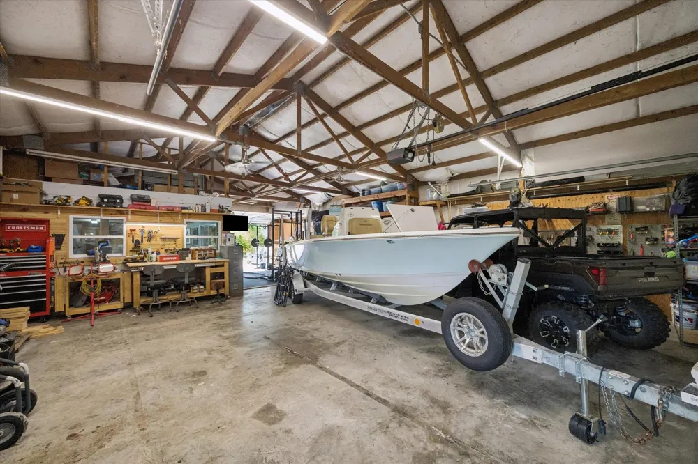 12806 Britt Road Brookside, TX 77581
