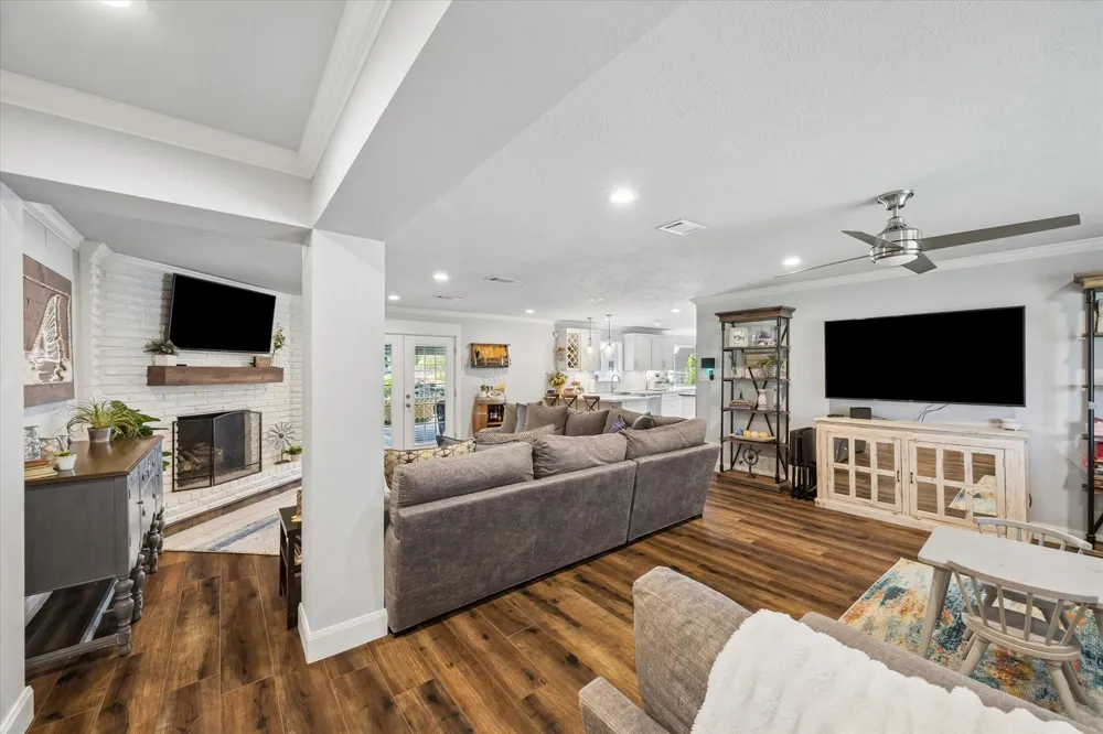 12806 Britt Road Brookside, TX 77581