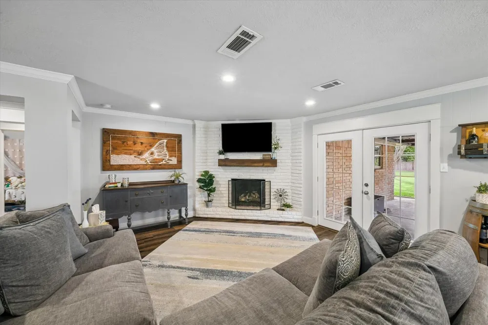 12806 Britt Road Brookside, TX 77581