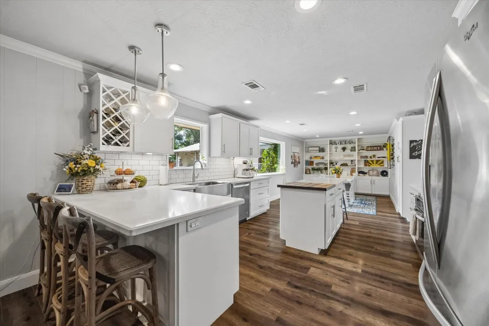 12806 Britt Road Brookside, TX 77581
