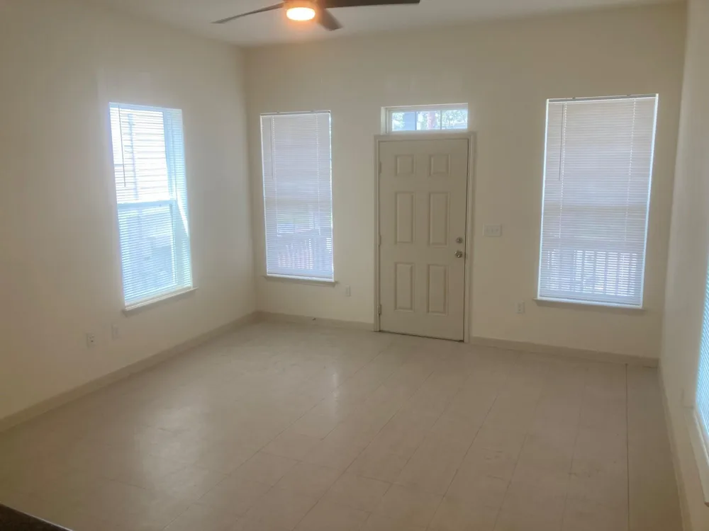1915 Ursuline Street Galveston, TX 77550