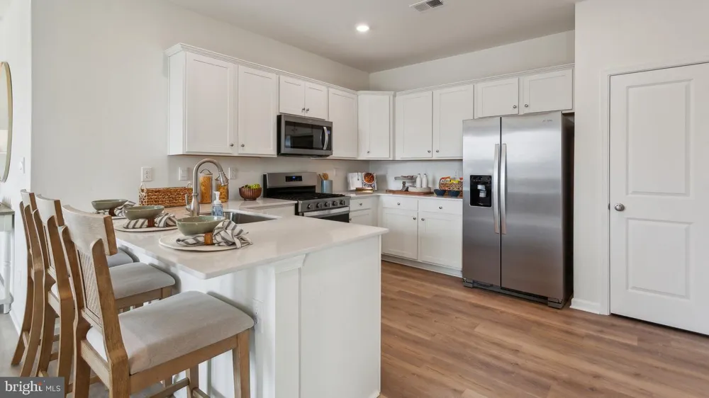 156 DELHAAS CIRCLE Bristol, PA 19007