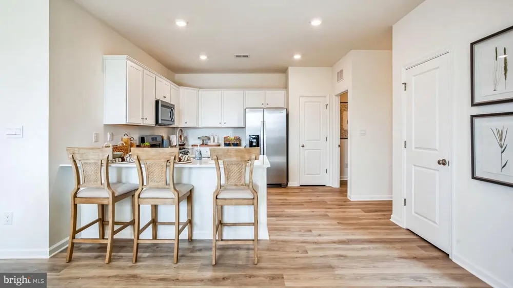 156 DELHAAS CIRCLE Bristol, PA 19007