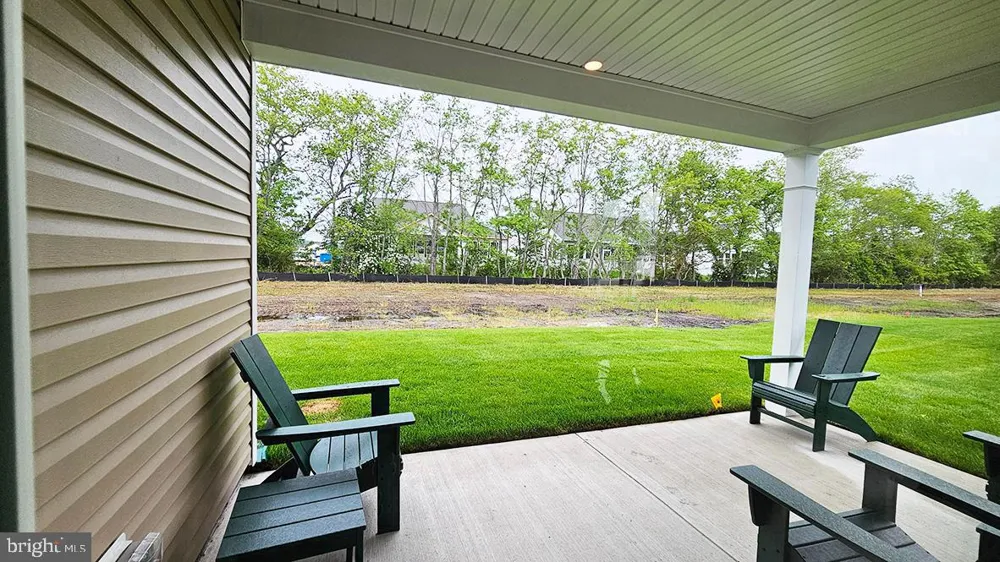 156 DELHAAS CIRCLE Bristol, PA 19007