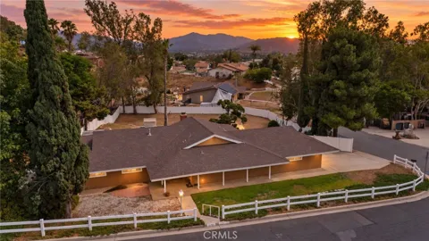 5760 Avenue Juan Bautista