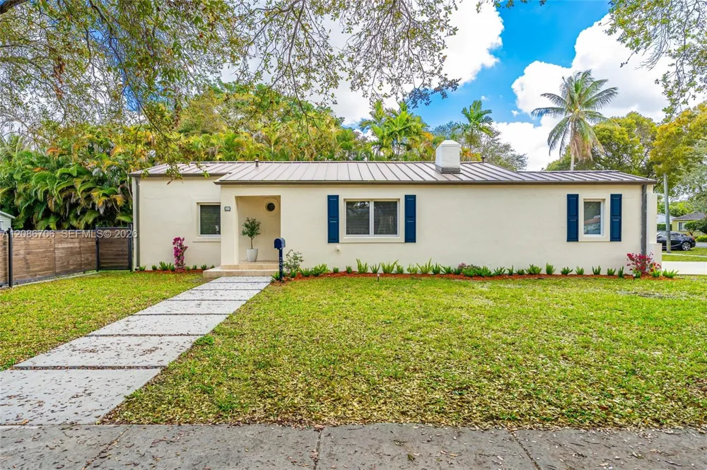295 De Leon Dr Miami Springs, FL 33166