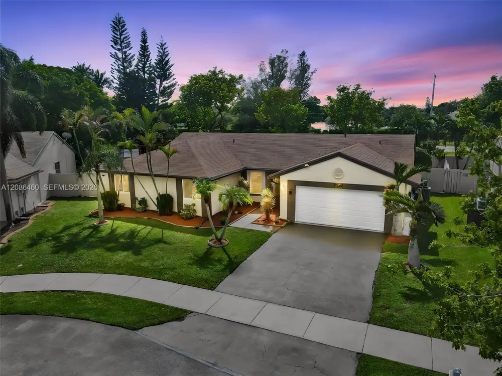 1361 White Stone Way Davie, FL 33325