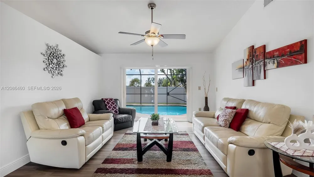 1361 White Stone Way Davie, FL 33325
