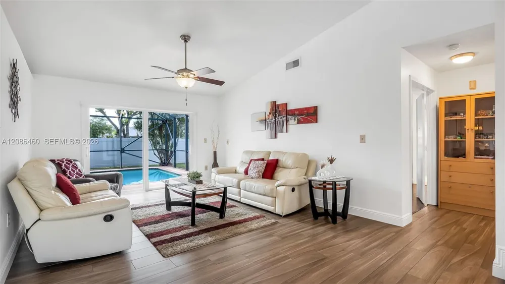 1361 White Stone Way Davie, FL 33325