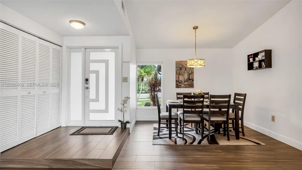 1361 White Stone Way Davie, FL 33325