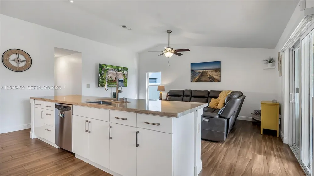 1361 White Stone Way Davie, FL 33325
