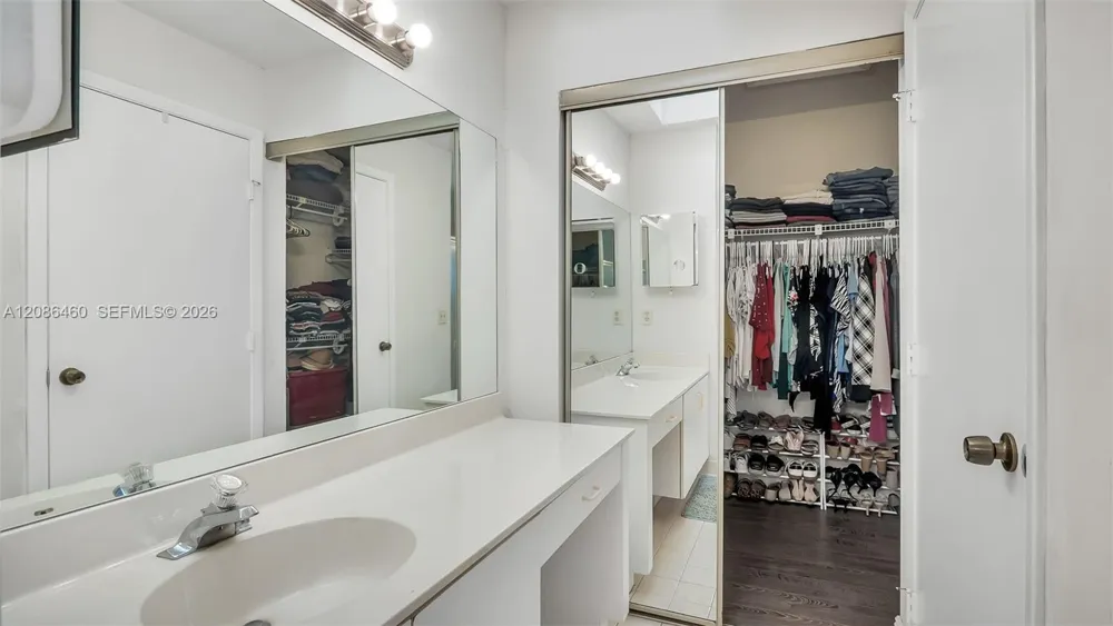 1361 White Stone Way Davie, FL 33325
