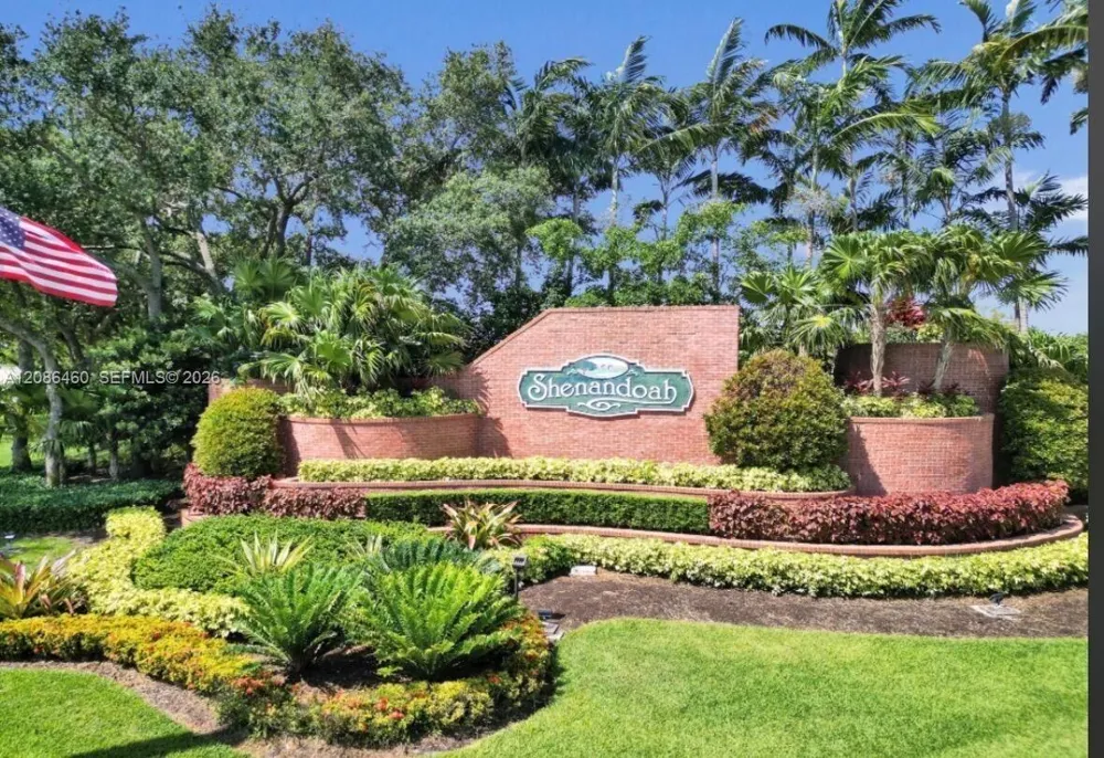 1361 White Stone Way Davie, FL 33325