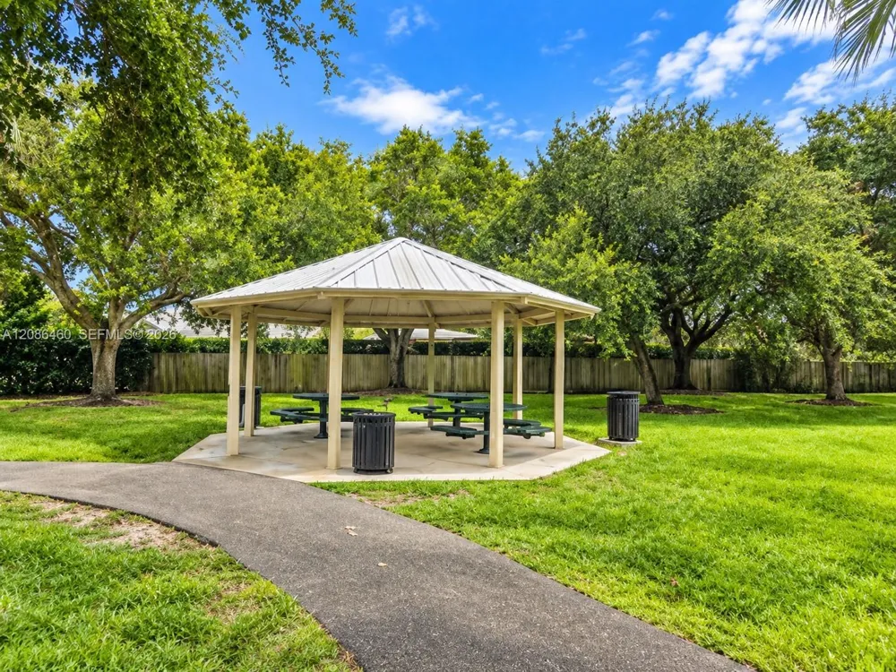 1361 White Stone Way Davie, FL 33325