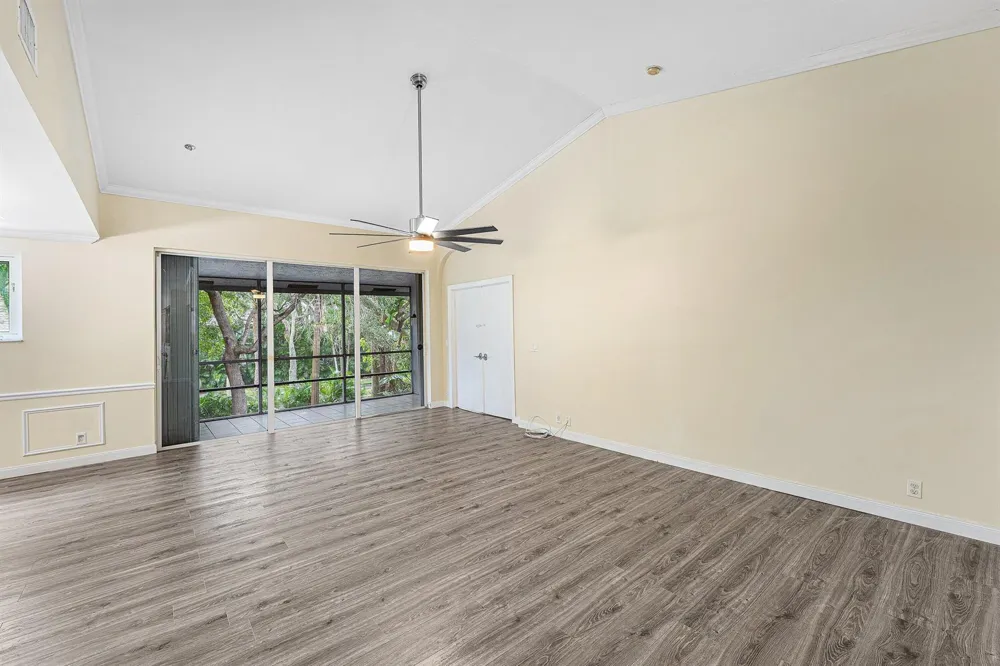 9818 Nickels Boulevard #1105 Boynton Beach, FL 33436