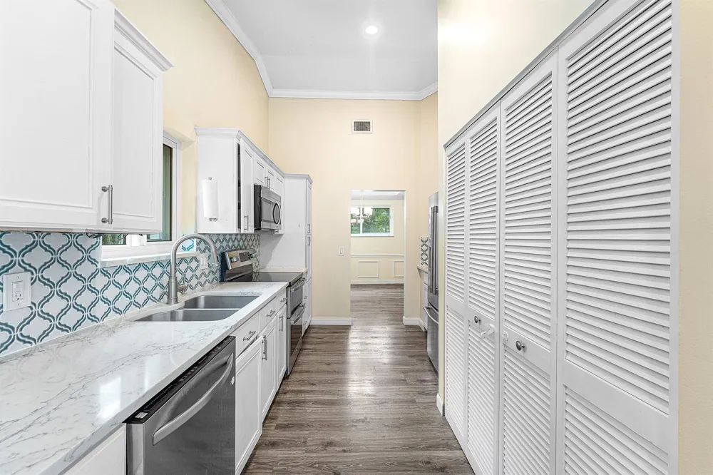 9818 Nickels Boulevard #1105 Boynton Beach, FL 33436
