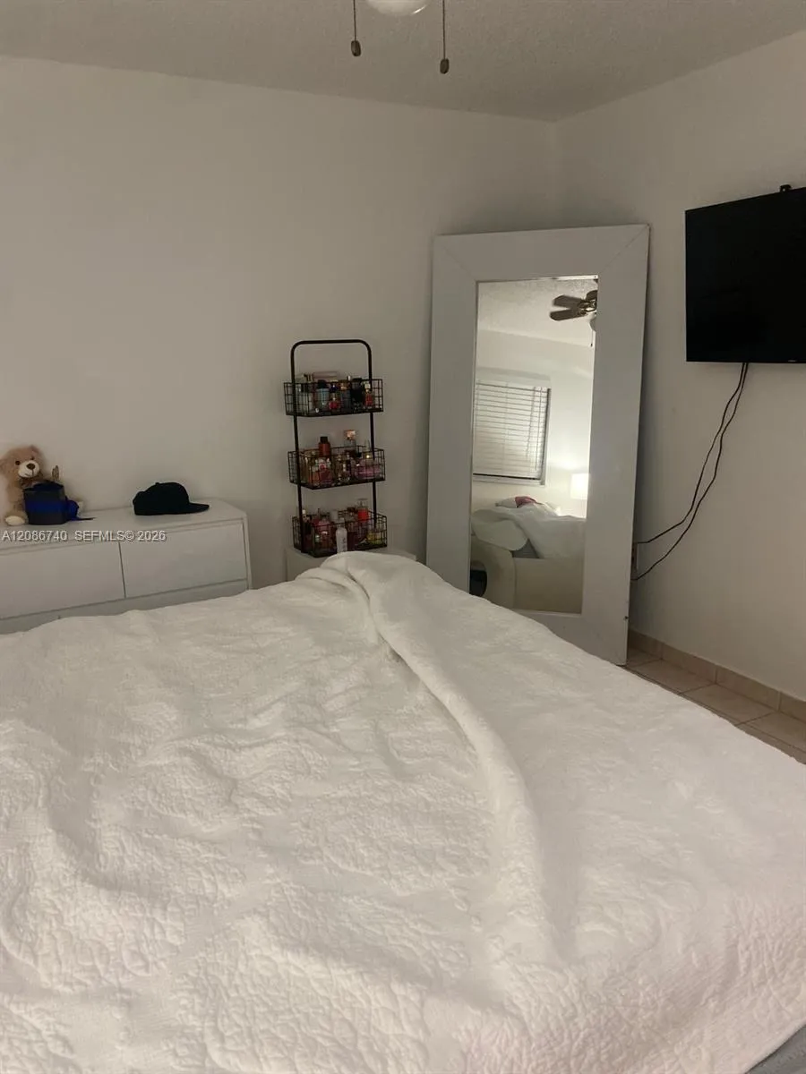 5209 W 24th Ct #5209 Hialeah, FL 33016