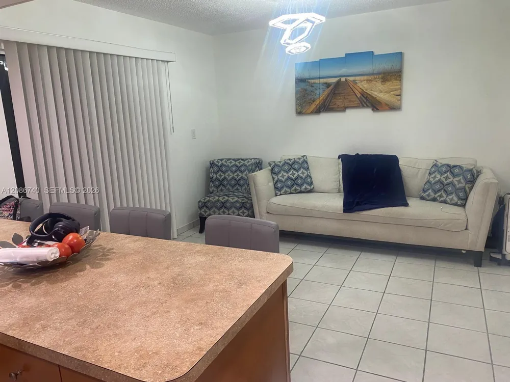 5209 W 24th Ct #5209 Hialeah, FL 33016