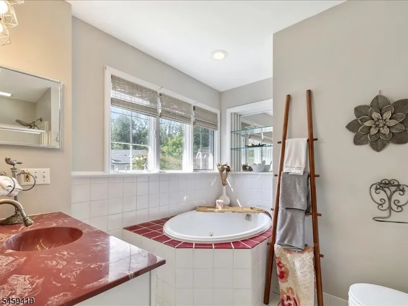 30 Laurel Dr Wayne, NJ 07470
