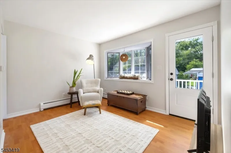 30 Laurel Dr Wayne, NJ 07470