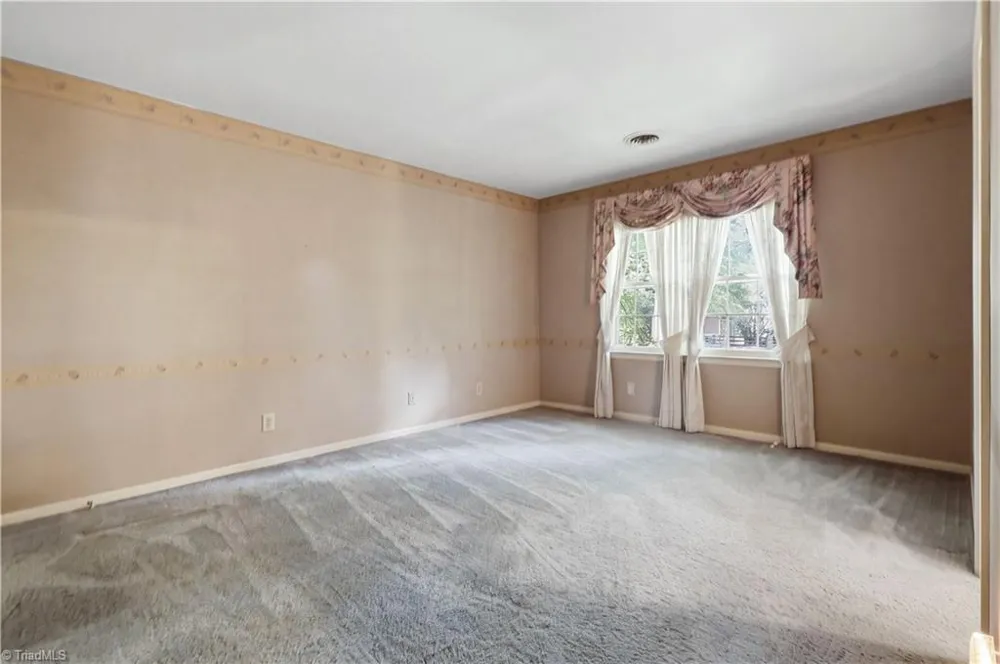 3606 Sagamore Drive Greensboro, NC 27410