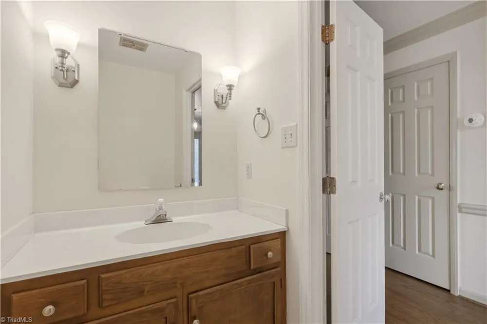 3606 Sagamore Drive Greensboro, NC 27410