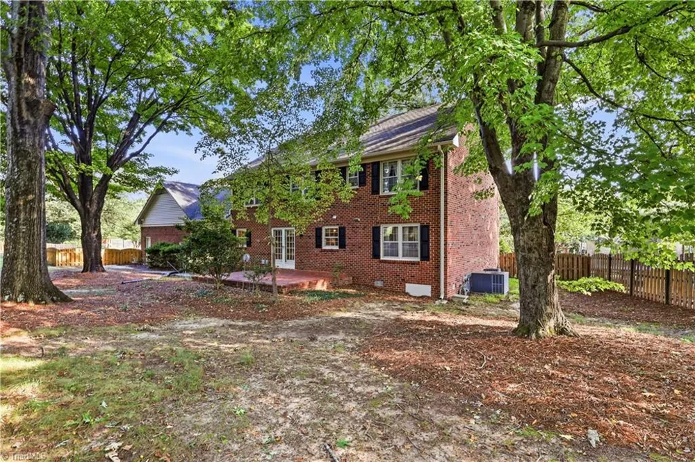 3606 Sagamore Drive Greensboro, NC 27410