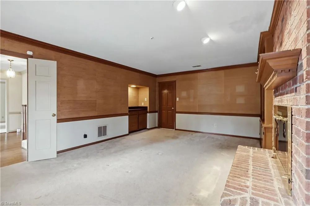 3606 Sagamore Drive Greensboro, NC 27410