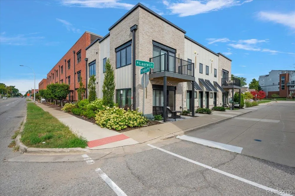 105 Laurel Street #C Royal Oak City, MI 48067