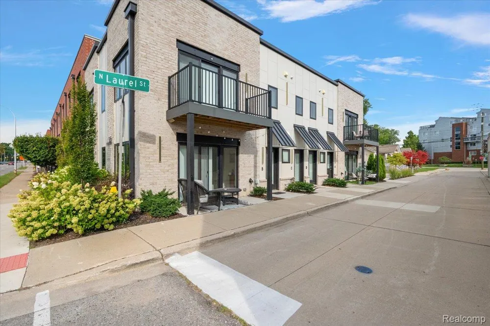 105 Laurel Street #C Royal Oak City, MI 48067