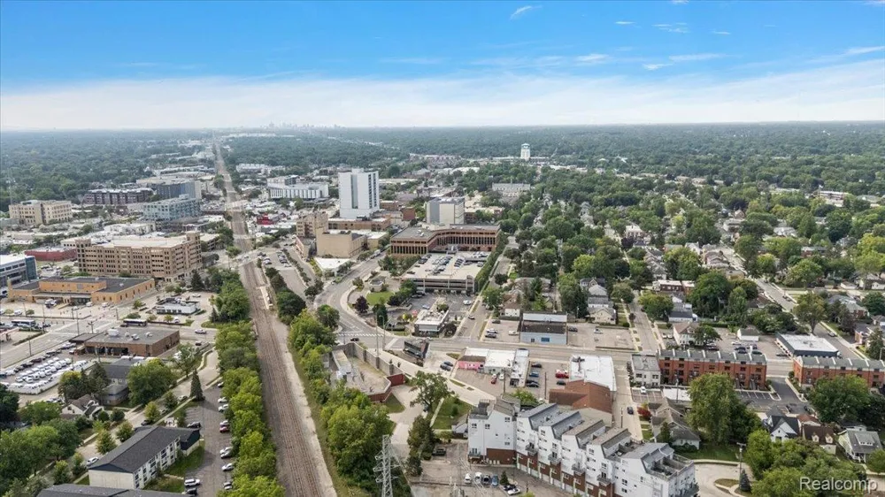 105 Laurel Street #C Royal Oak City, MI 48067