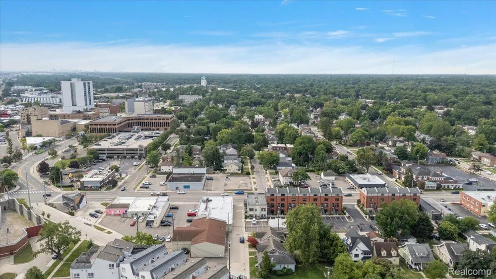 105 Laurel Street #C Royal Oak City, MI 48067