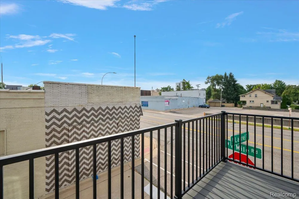 105 Laurel Street #C Royal Oak City, MI 48067