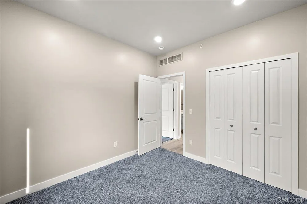 105 Laurel Street #C Royal Oak City, MI 48067