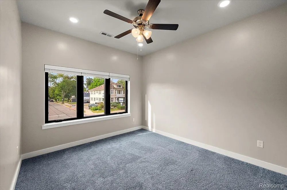 105 Laurel Street #C Royal Oak City, MI 48067