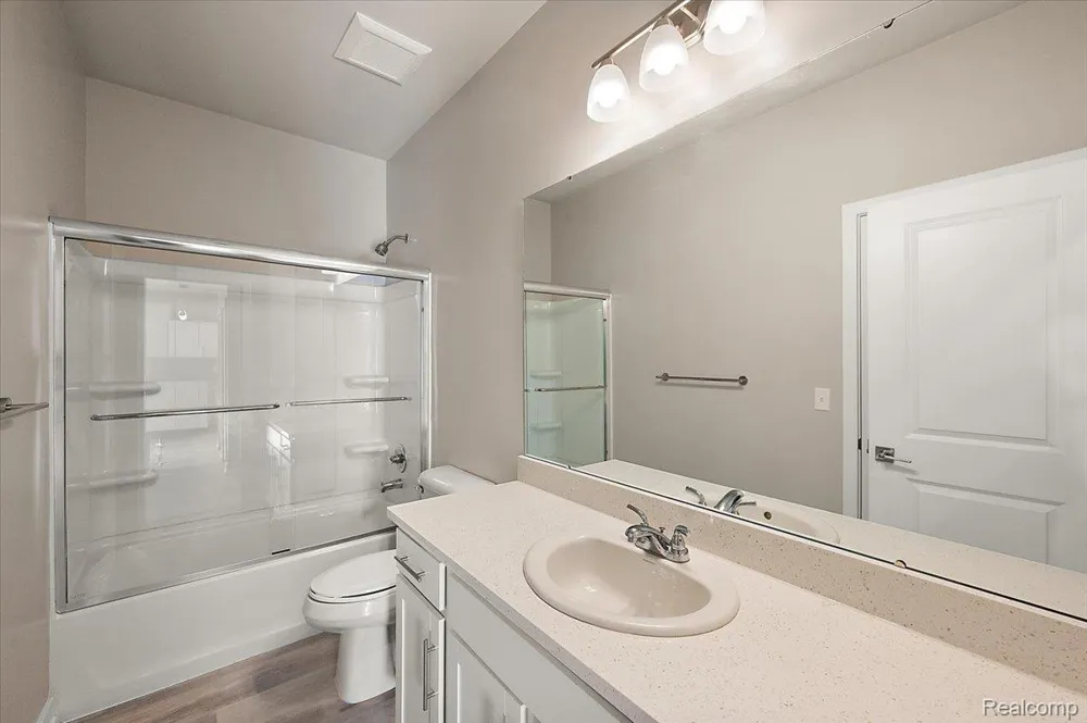 105 Laurel Street #C Royal Oak City, MI 48067