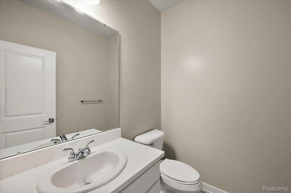 105 Laurel Street #C Royal Oak City, MI 48067