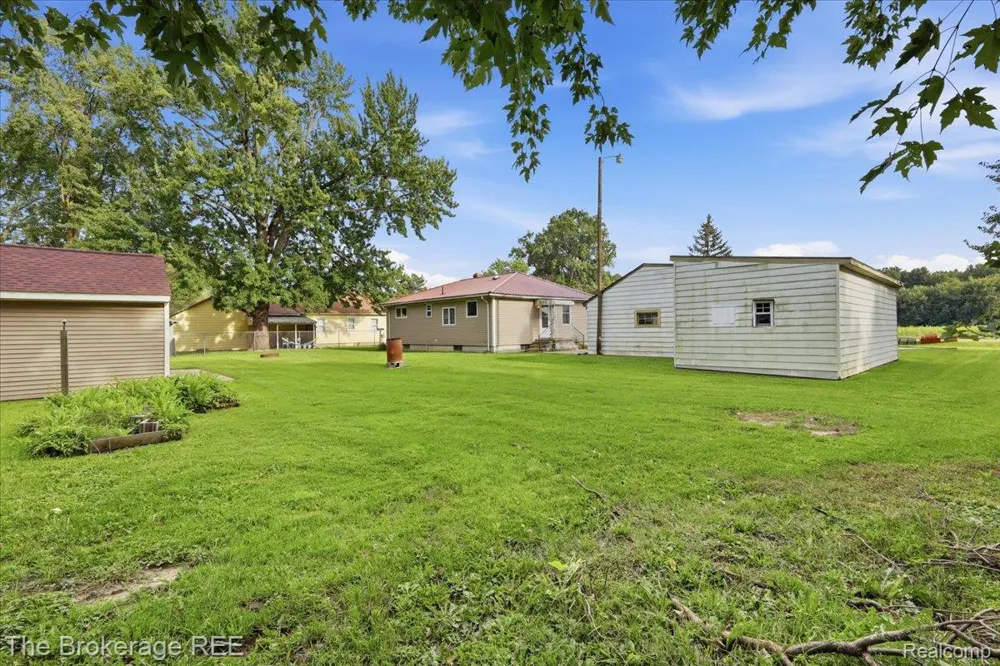 11973 E Brooks Road Venice Township, MI 48449