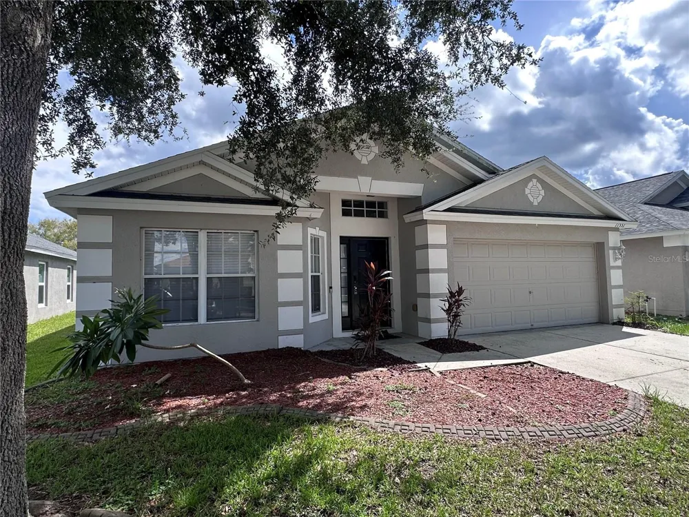 11551 MISTY ISLE LANE Riverview, FL 33579