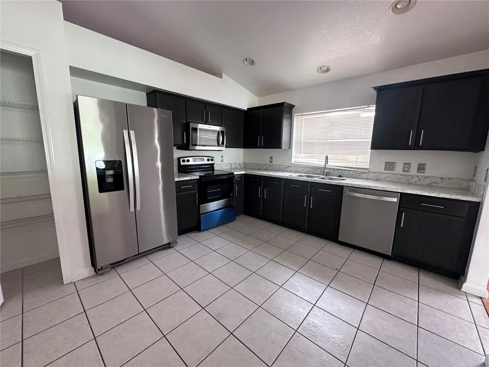 11551 MISTY ISLE LANE Riverview, FL 33579