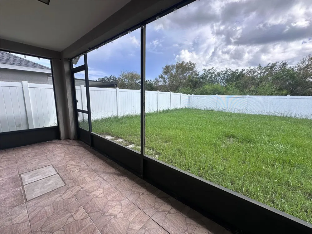 11551 MISTY ISLE LANE Riverview, FL 33579