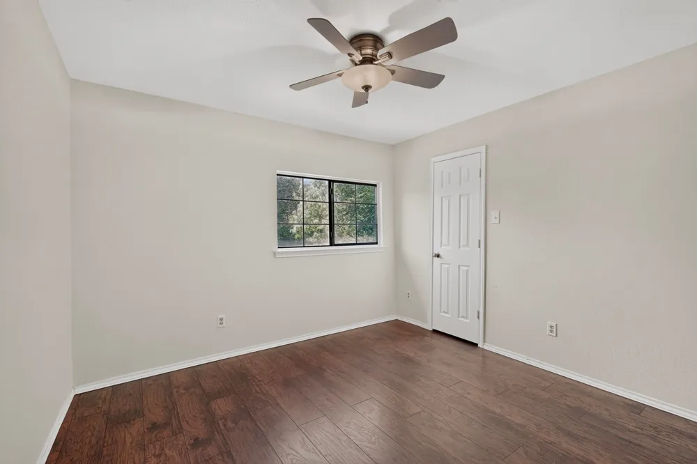 11517 Chatam Berry Lane Austin, TX 78748