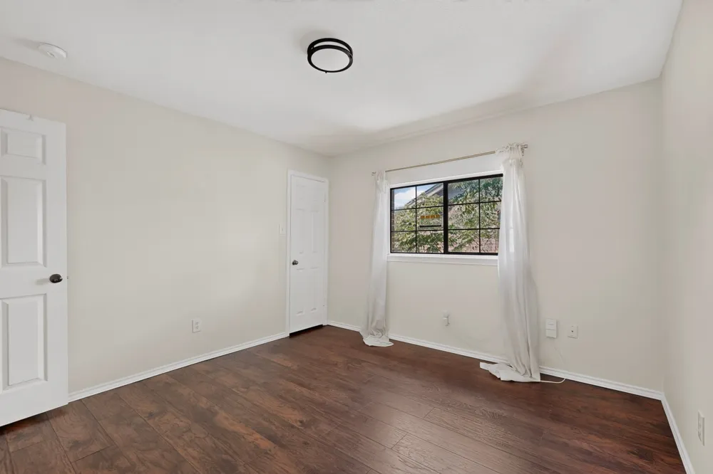 11517 Chatam Berry Lane Austin, TX 78748