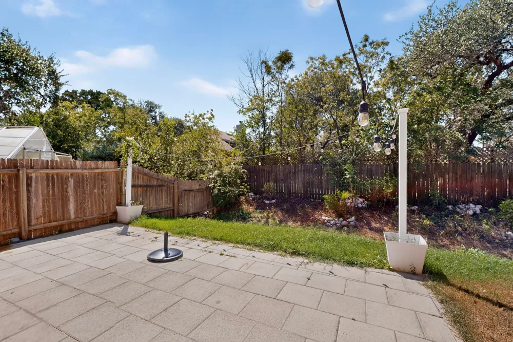 11517 Chatam Berry Lane Austin, TX 78748