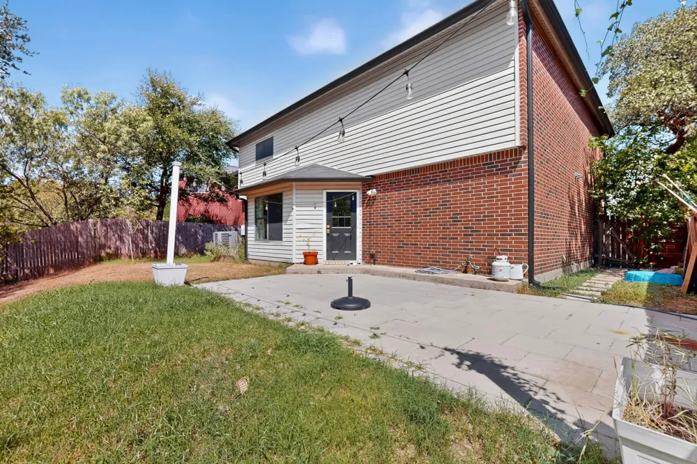 11517 Chatam Berry Lane Austin, TX 78748