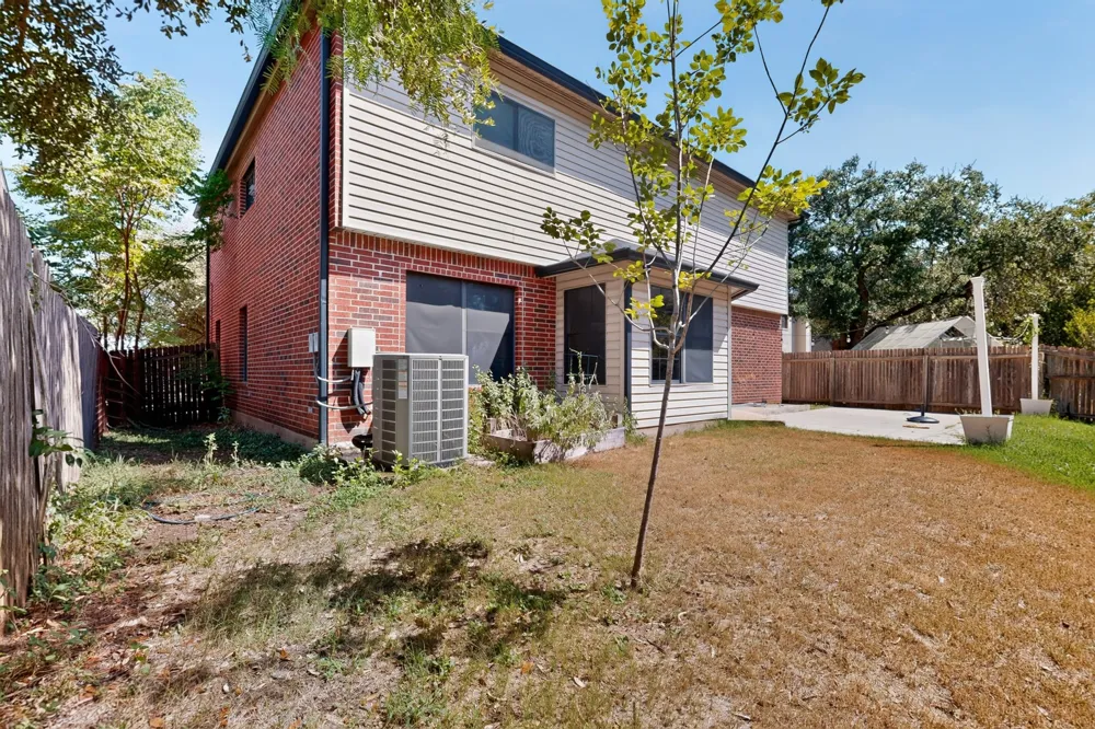 11517 Chatam Berry Lane Austin, TX 78748