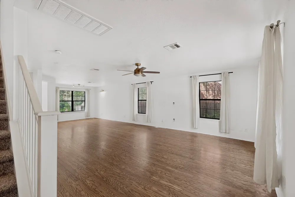 11517 Chatam Berry Lane Austin, TX 78748
