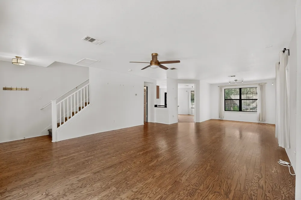 11517 Chatam Berry Lane Austin, TX 78748